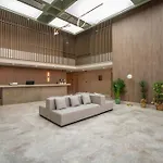 Prive & - Adults Only 16 公寓式酒店 4*