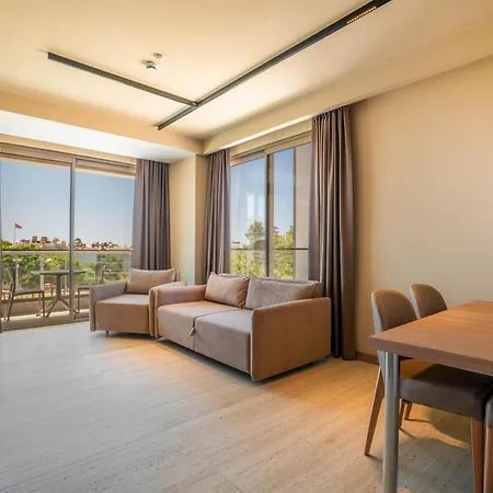 Prive & - Adults Only 16 Apartahotel Side