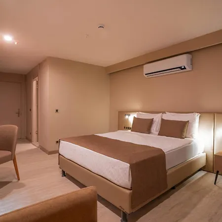 Prive & - Adults Only 16 Apartmanhotel 4*