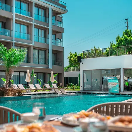 Prive & - Adults Only 16 Апарт-готель Сіде
