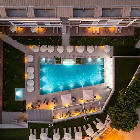 Prive & - Adults Only 16 아파트호텔