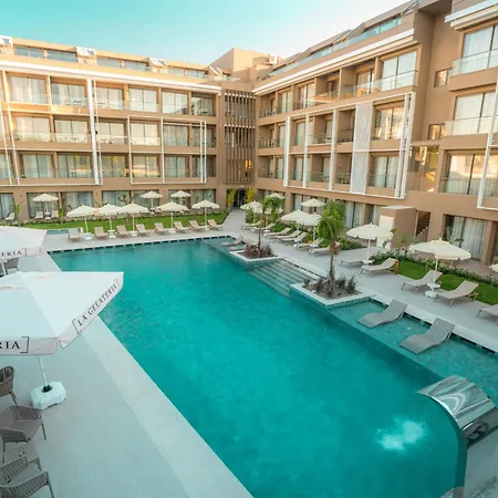 Prive & - Adults Only 16 Apartahotel Side