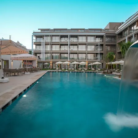 Prive & - Adults Only 16 Apartahotel