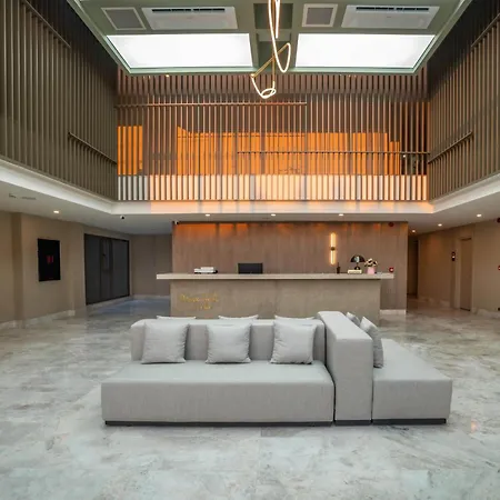 Prive & - Adults Only 16 Апарт-готель 4*