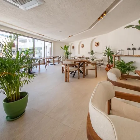 Apartmanhotel Prive & - Adults Only 16 Side