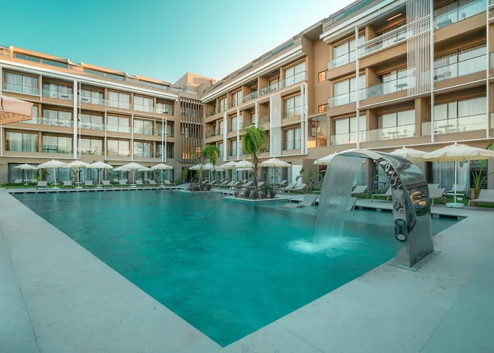 Prive & - Adults Only 16 4*