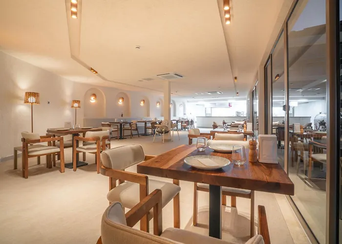 Prive & - Adults Only 16 Aparthotel 4*