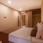 Prive & - Adults Only 16 아파트호텔