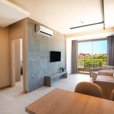 Prive & - Adults Only 16 4* シダ