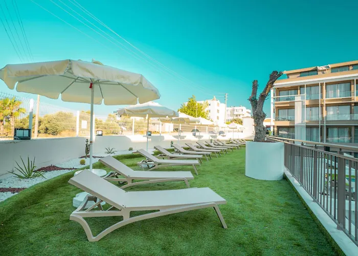 Prive & - Adults Only 16 4* 시데