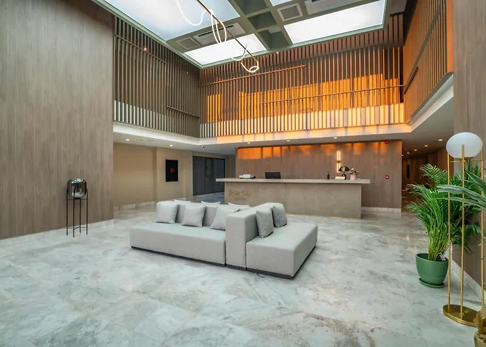 Prive & - Adults Only 16 4* Side