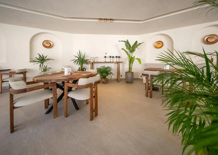 Hotel apartamentowy Prive & - Adults Only 16 4*