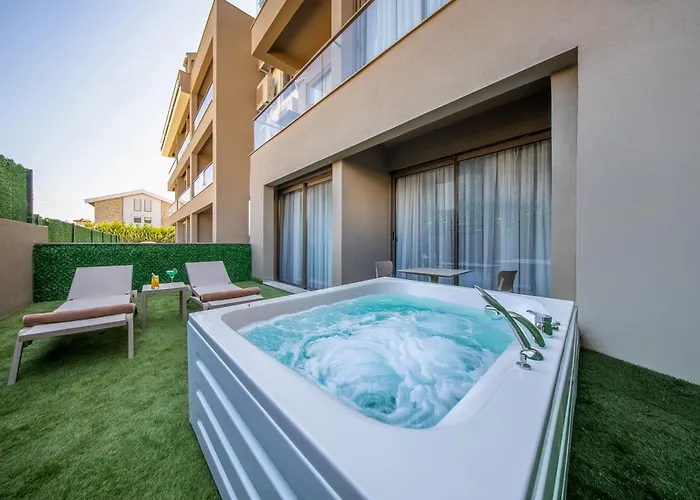 Prive & - Adults Only 16 4*