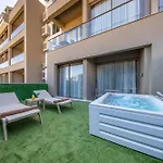 Prive & - Adults Only 16 Апарт-готель Сіде