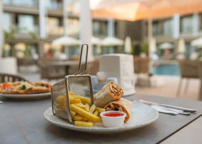 Prive & - Adults Only 16 4*